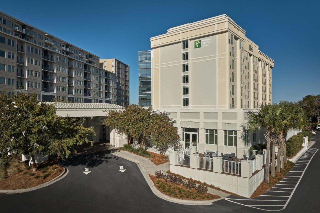 Holiday Inn Express & Suites Charleston Dwtn -Westedge, An Ihg Hotel Exterior photo